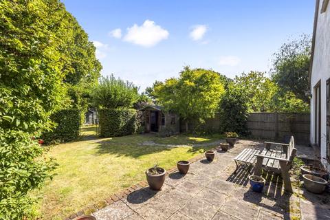 undefined, Steyning