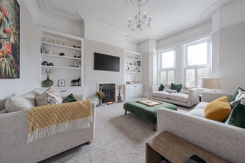 undefined, Golf Open 2026 - Crescent Road, Birkdale - Sleeps 9 (walking distance to golf)