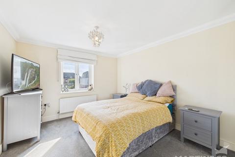 undefined, Victoria Place, Victoria Drive