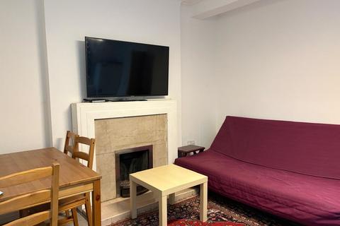 2 bedroom apartment to rent, Wilmslow Road, Fallowfield