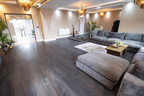6 bedroom barn conversion for sale, Coal Pit Road, Bolton BL1