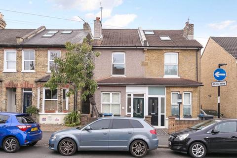 4 Newark Road, South Croydon, CR2 6HQ