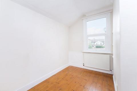 4 Newark Road, South Croydon, CR2 6HQ