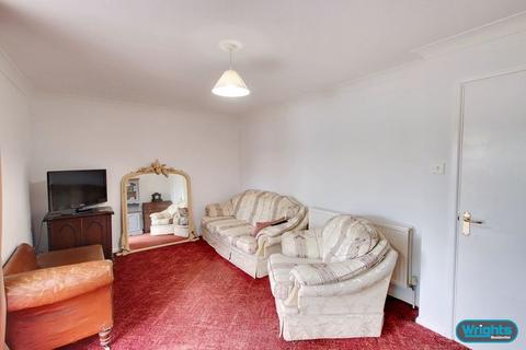 1 Larkspur, Trowbridge, BA14 7LS
