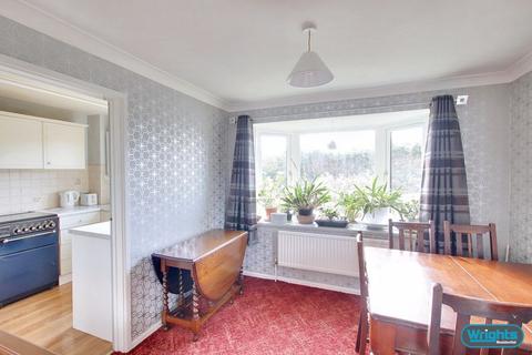1 Larkspur, Trowbridge, BA14 7LS