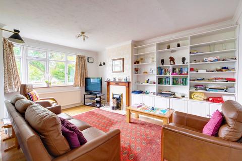 61 Lodge Crescent, Orpington, BR6 0QE