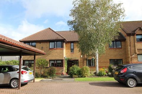 undefined, Glenville Gate, Busby G76