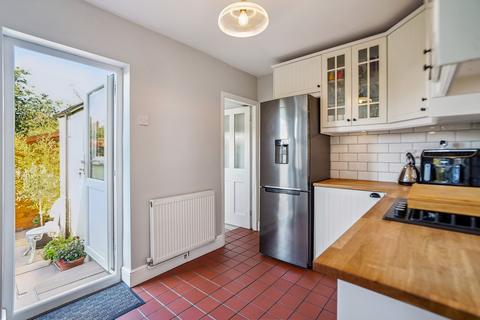 2 bedroom semi-detached house for sale, Totteridge Avenue, High Wycombe HP13