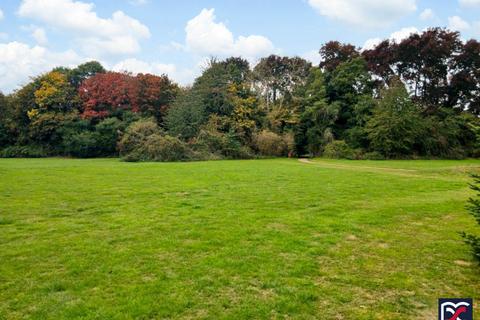 2 bedroom detached bungalow for sale, Stuart Close, Northampton NN4