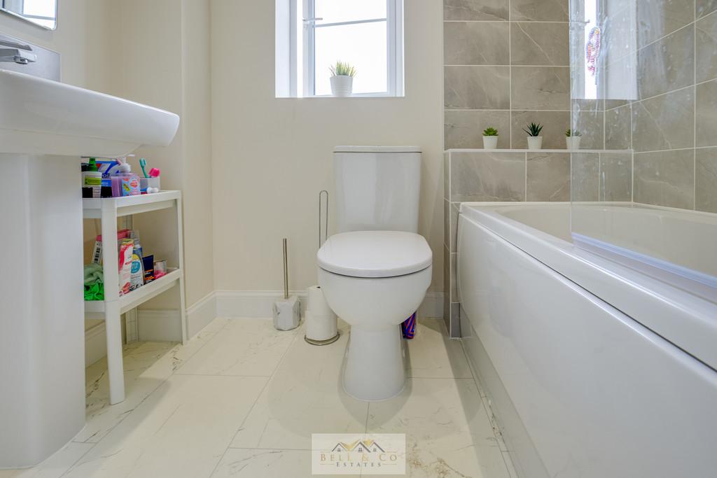 Bathroom 1.1