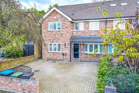 4 bedroom semi-detached house for sale, Lechmere Avenue, Chigwell IG7