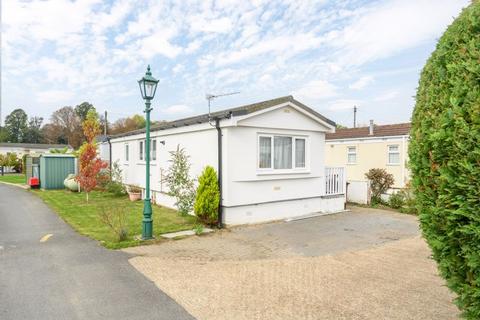 undefined, Weybridge Park Estate, Addlestone KT15