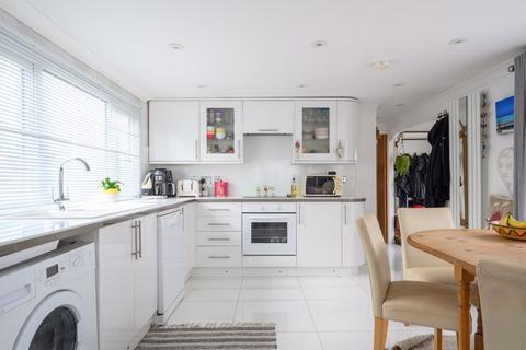 undefined, Weybridge Park Estate, Addlestone KT15