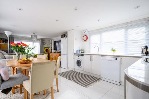 undefined, Weybridge Park Estate, Addlestone KT15