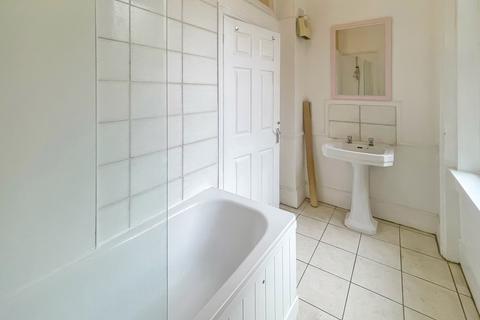 undefined, Kew Road, Richmond