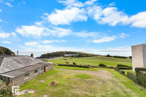 undefined, Sealawns, Crosshill, Barry CF62