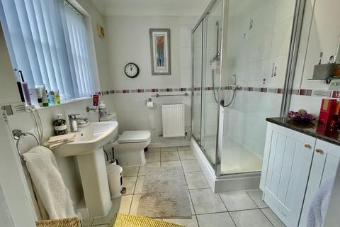 undefined, Ash Court, Donington