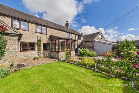 4 bedroom cottage for sale, Back Lane, Calton