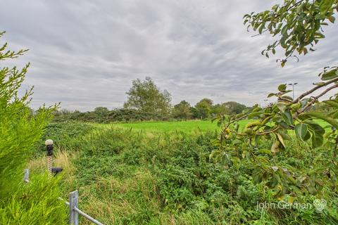 undefined, West View, Rocester