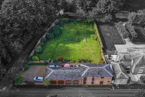 undefined, Home Farm Court, Ingestre