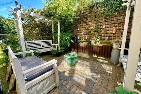 undefined, Altrincham WA14