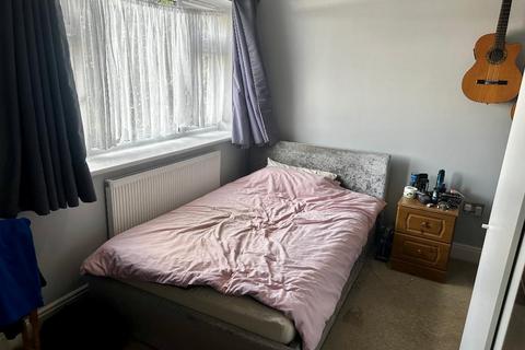 2 bedroom flat for sale, Marion Crescent, Orpington, Kent, BR5 2FH