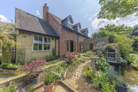 3 bedroom detached house for sale, Church Street, Oakham LE15