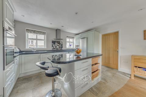 3 bedroom detached house for sale, Church Street, Oakham LE15