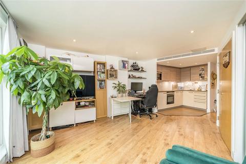 1 bedroom flat for sale, St. George Wharf, London SW8