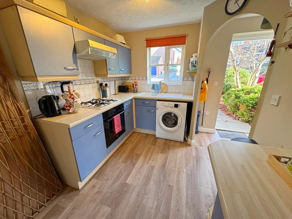 Kitchen (2)