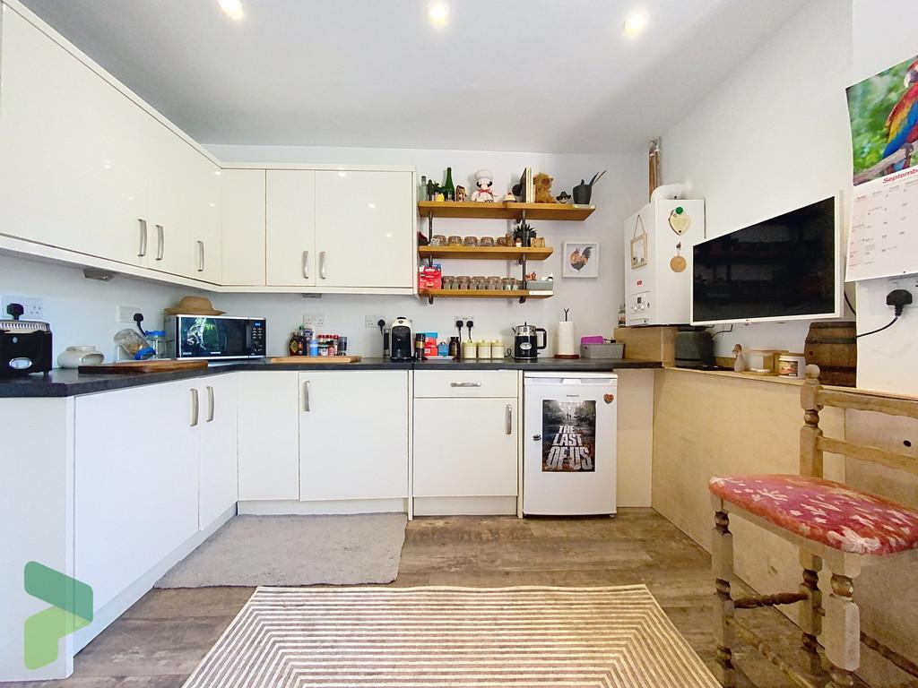 Fitted Dining Kitchen