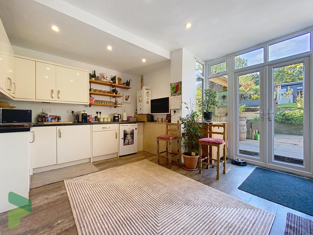 Fitted Dining Kitchen