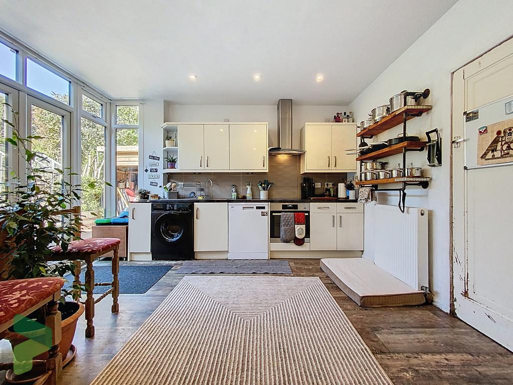 Fitted Dining Kitchen