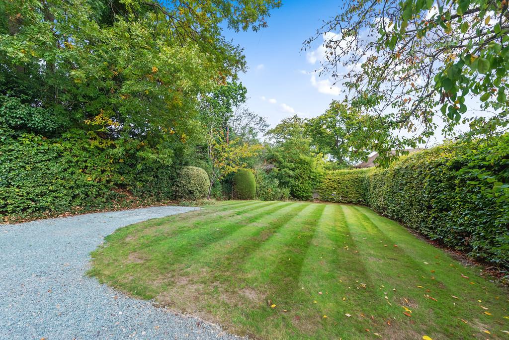 6 Fernhill Walk (21)