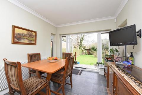 undefined, Coronation Rd, Yateley GU46
