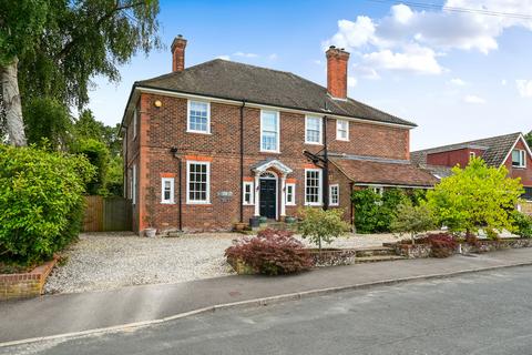 undefined, Silver Glades, Yateley GU46