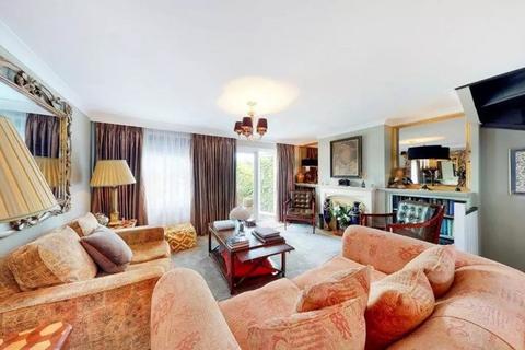 undefined, Lockesfield Place, Docklands, London E14