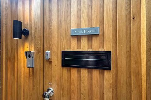 undefined, Catherine Street, Exeter