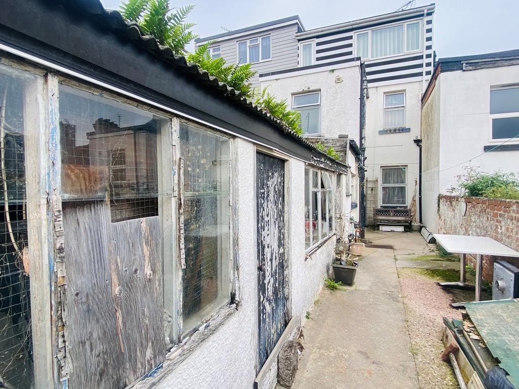Outside back1