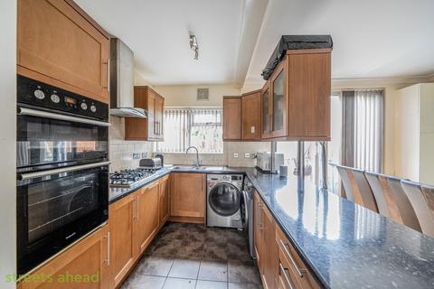 3 bedroom terraced house for sale, Warlingham Road, Thornton Heath, CR7