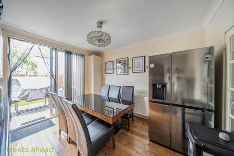 3 bedroom terraced house for sale, Warlingham Road, Thornton Heath, CR7