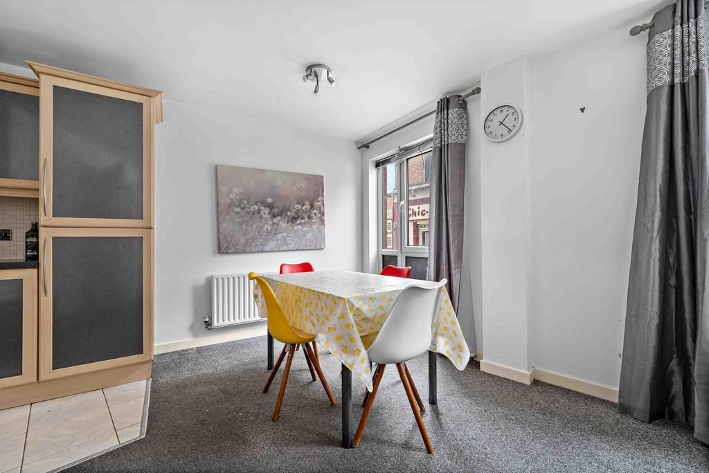 28 Bakers Court, Steam Mill Street, CH3 5 AD4