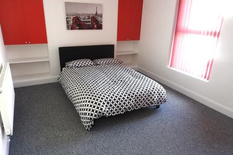 6 bedroom house share to rent, Penbryn Terrace, Brynmill, Swansea