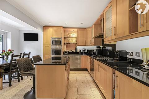 4 bedroom semi-detached house for sale, Warren Road, Wilmington, Dartford, Kent, DA1