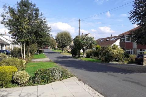 2 bedroom bungalow for sale, The Birches, Bramhope, Leeds, West Yorkshire, LS16