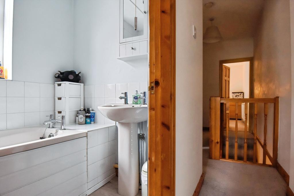 Upstairs Bathroom