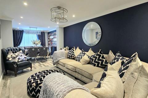 3 bedroom semi-detached house for sale, Spring Grove, Cwmbran NP44