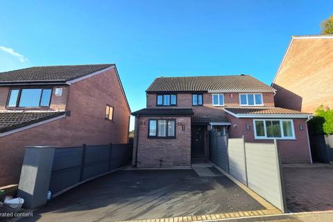 3 bedroom semi-detached house for sale, Spring Grove, Cwmbran NP44