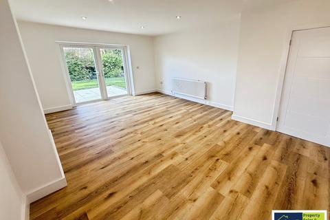 2 bedroom bungalow for sale, Saddington Road, Fleckney, Leicester, Leicestershire