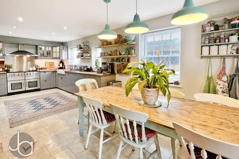 5 bedroom detached house for sale, Margery Allingham Place, Tolleshunt D'arcy, Maldon